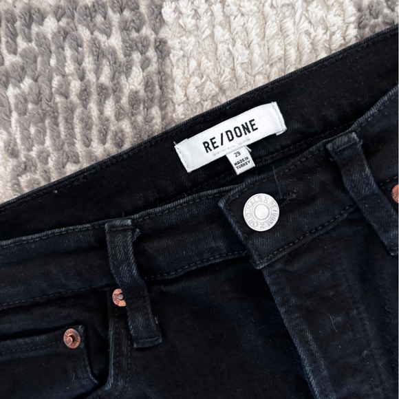 Re/Done Stove Pipe Jeans in Black Ripped Knee Size 29 - Picture 4 of 5